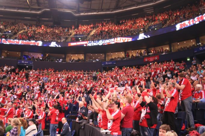 Die Rote Wand beim Final Four 2012 der Red Devils